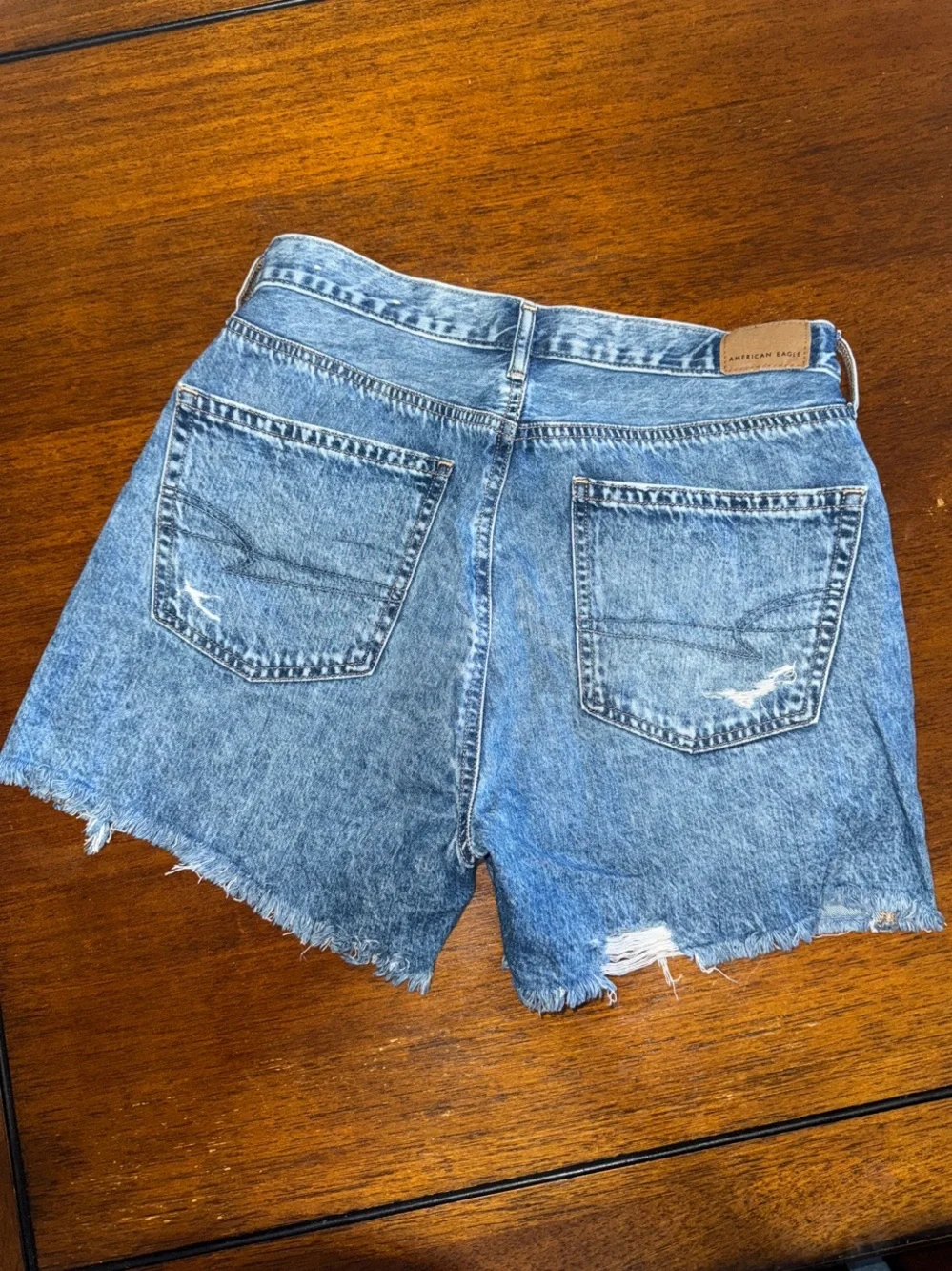 American Eagle Distressed High-Rise Denim Shorts - 90’s Boyfriend Fit - Picture 2 of 4